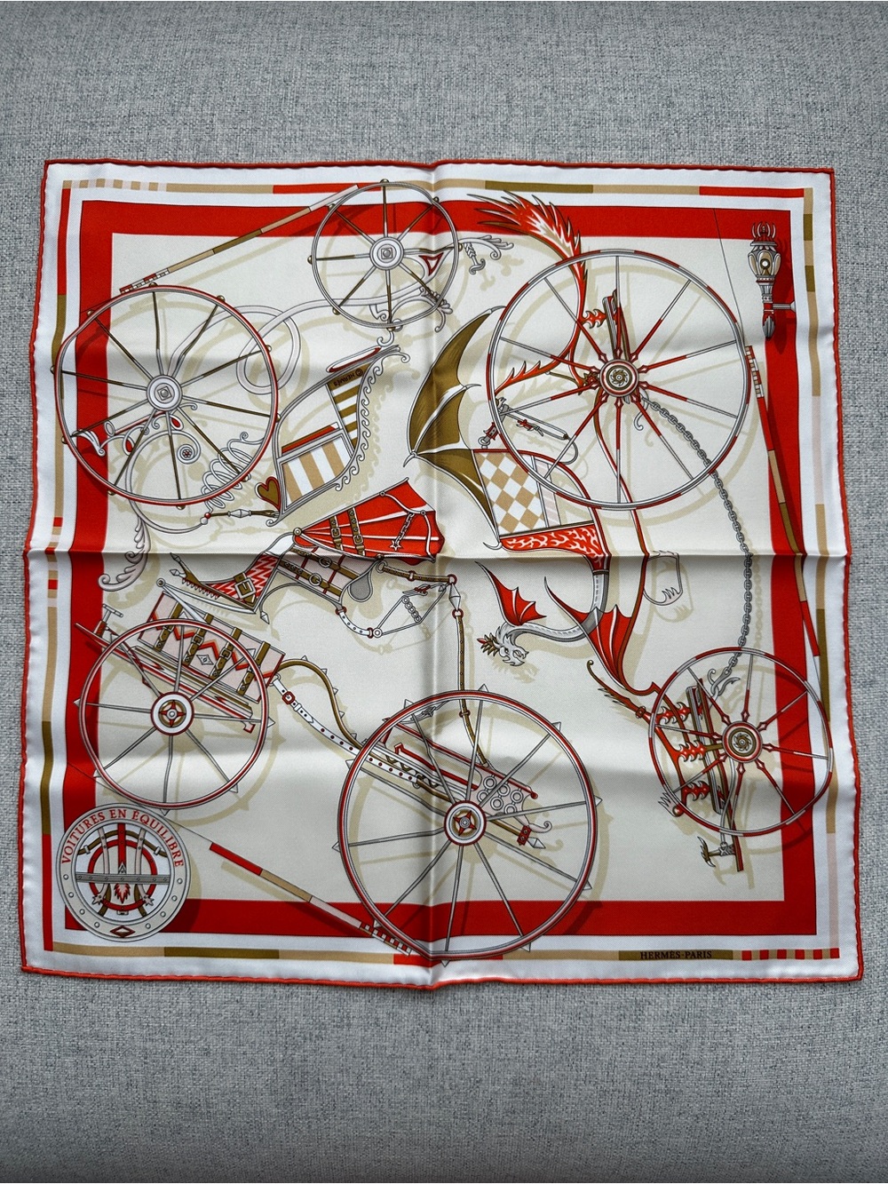 Hermes Voitures en Equilibre scarf 45